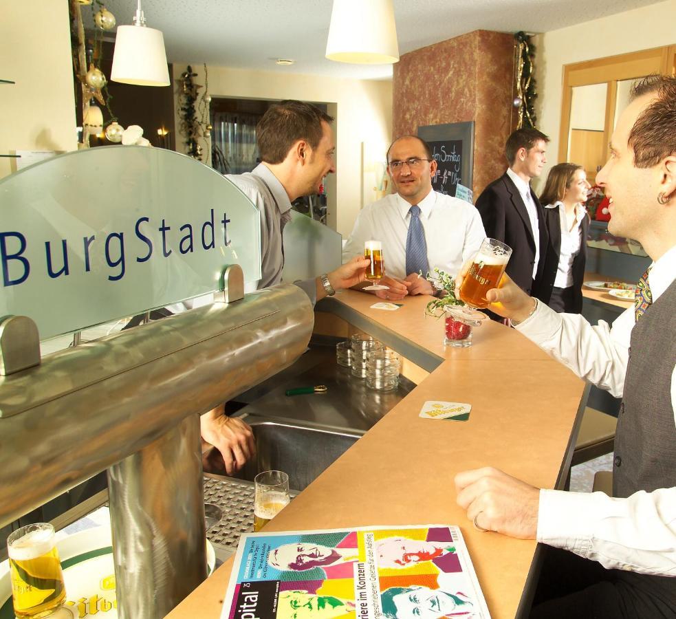 Burgstadt-Hotel Кастеллаун Экстерьер фото