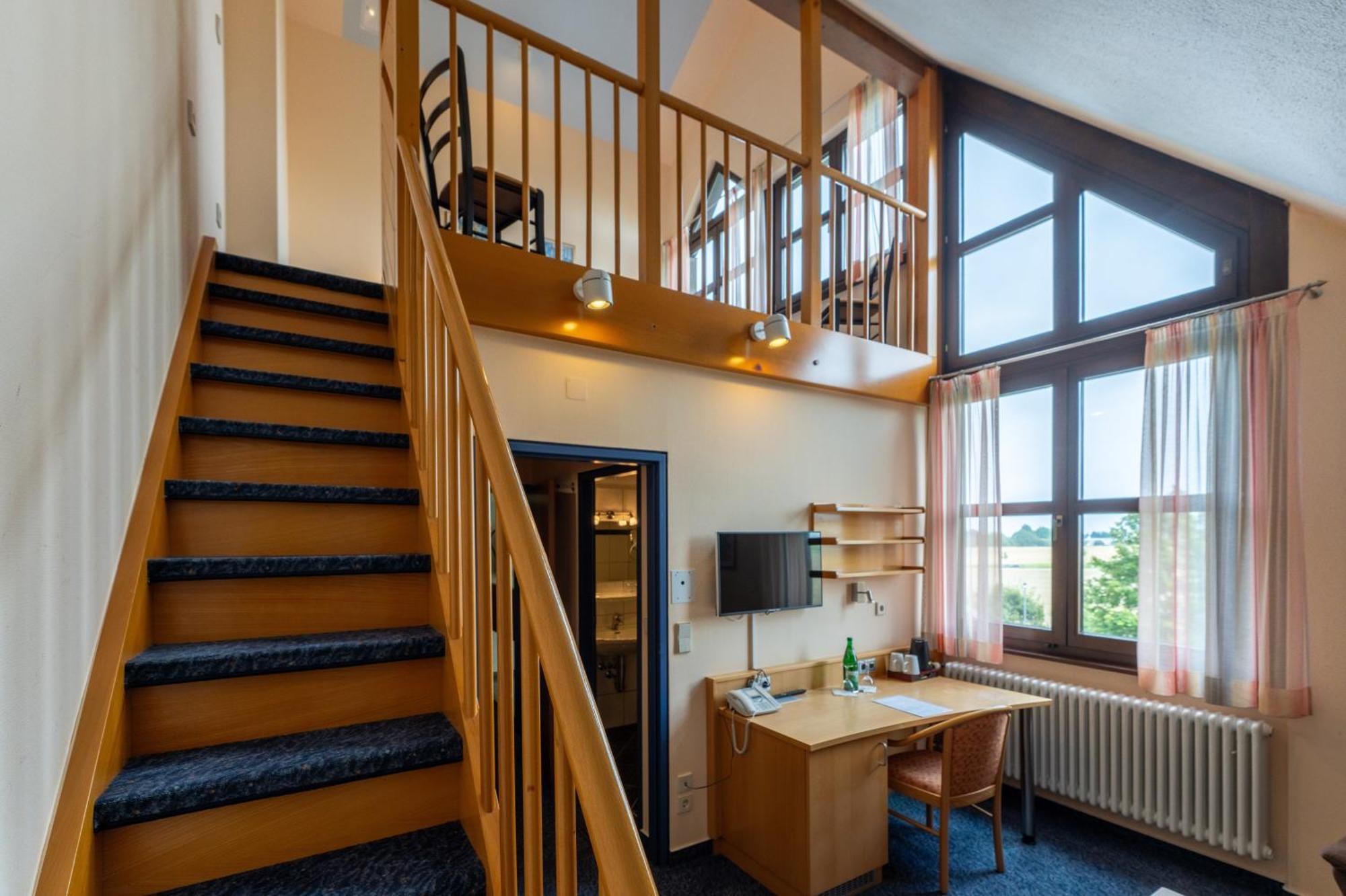 Burgstadt-Hotel Кастеллаун Экстерьер фото